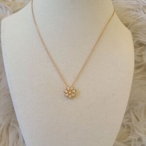 Swarovski Clear Crystal ASTRID Flower Necklace Rose Gold- Excellent Cond